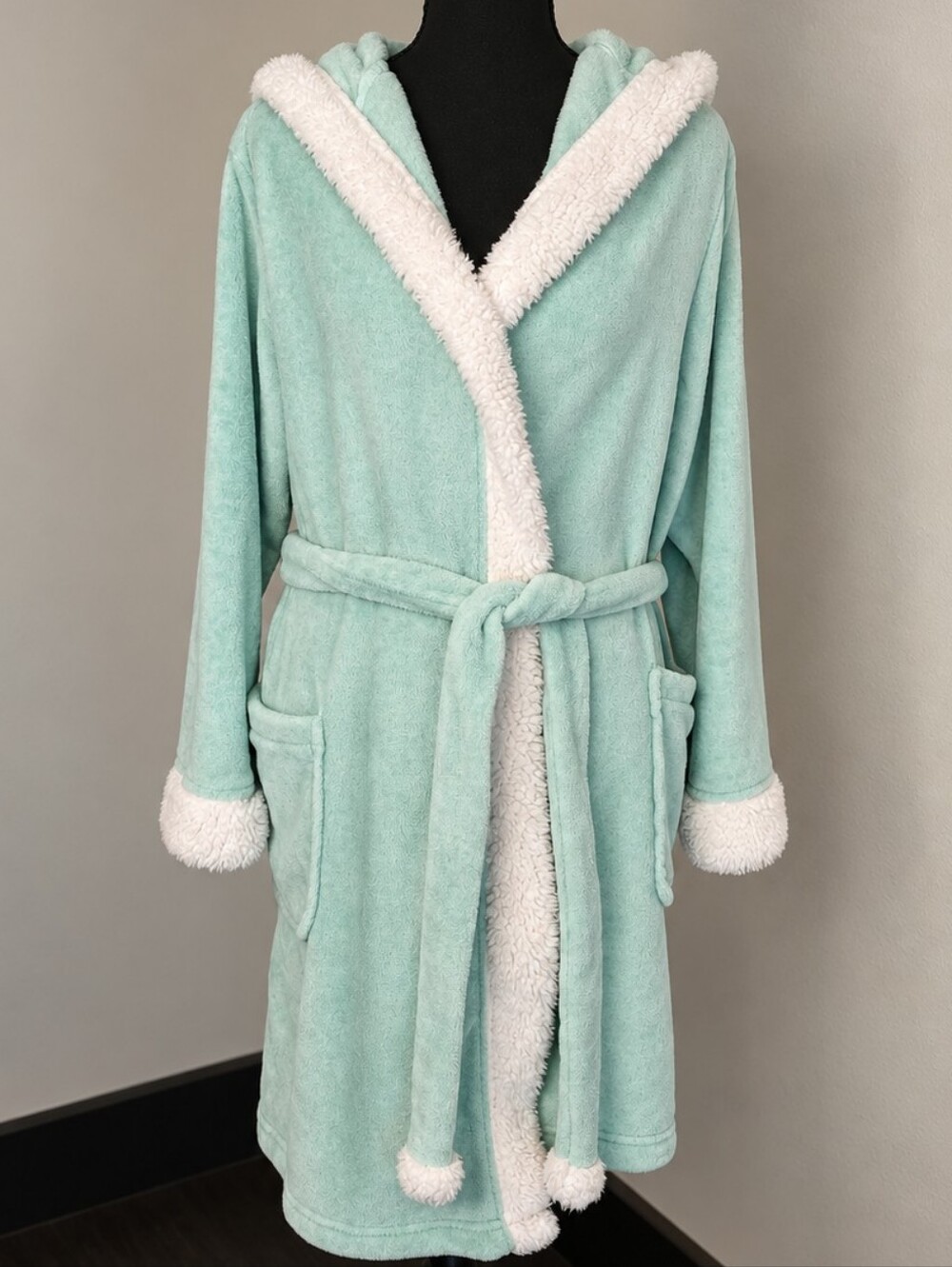 Ulta Beauty Mint Hooded Robe with White Sherpa Trim